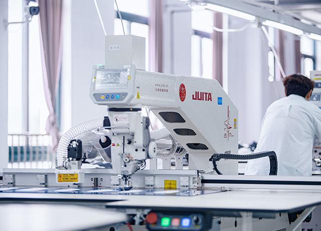 自动模板缝纫机Automatic Template Sewing Machine